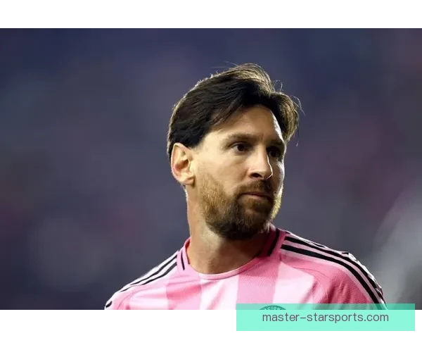 《国际足球最新动态：梅西引领的迈阿密国际逆袭获胜，英超球队争冠形势激烈》