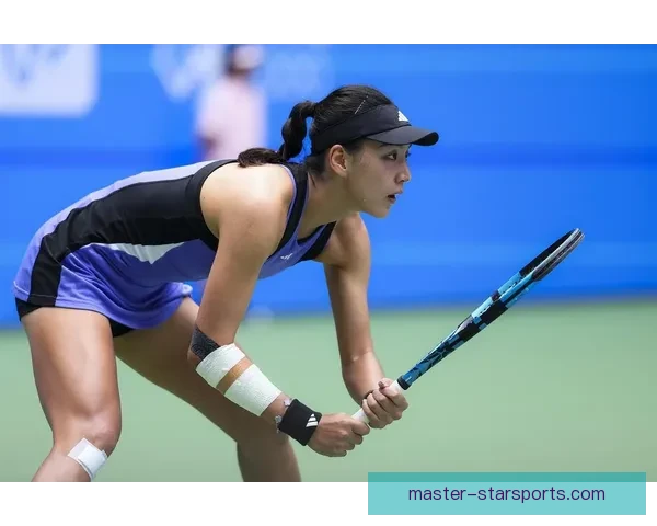 新赛季网球巡回赛焦点频现顶尖选手状态回暖与新星崛起引发热议 新赛季网球巡回赛焦点频现顶尖选手状态回暖与新星崛起引发热议