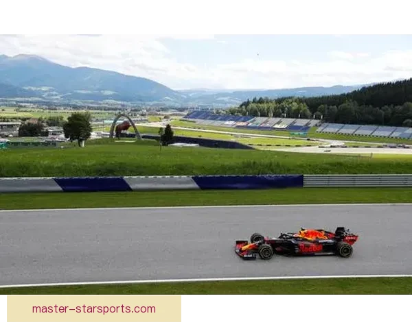 F1赛季激战正酣 红牛车队连胜纪录延续 汉密尔顿迎来新挑战